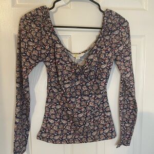 Borden brand long sleeve size 4 nwt